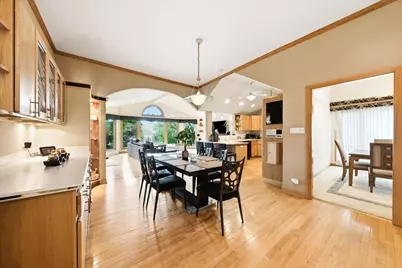 130 Surrey Lane, Burr Ridge, IL 60527 - Photo 13