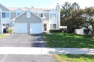 343 Gregory St, Aurora, IL 60504 - Photo 1