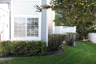 343 Gregory St, Aurora, IL 60504 - Photo 3