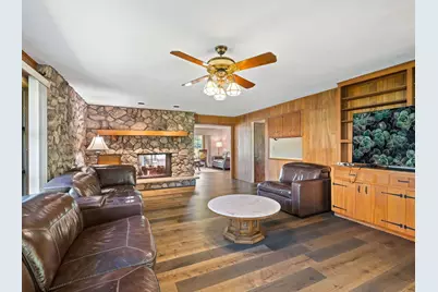 2250 White Oak Drive, Northbrook, IL 60062 - Photo 9
