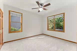 9 N Daniels Dr, Batavia, IL 60510 - Photo 41