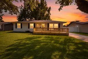 11 Bonds Dr, Bourbonnais, IL 60914 - Photo 1