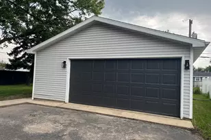 11 Bonds Dr, Bourbonnais, IL 60914 - Photo 3