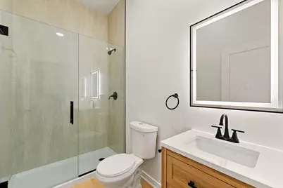538 N Trumbull Avenue, Chicago, IL 60624 - Photo 13