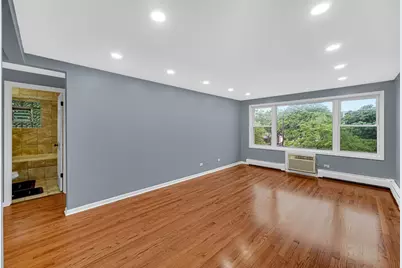 5700 W Montrose Avenue #3D, Chicago, IL 60634 - Photo 3