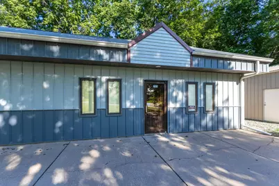 1698 Iowa Street, Leclaire, IA 52753 - Photo 7