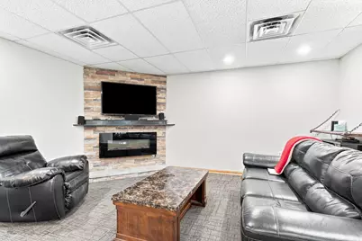 1698 Iowa Street, Leclaire, IA 52753 - Photo 41