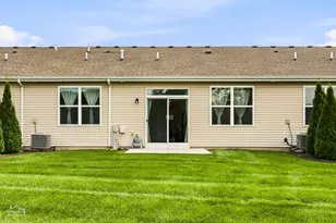 944 Darwin St, North Aurora, IL 60542 - Photo 19