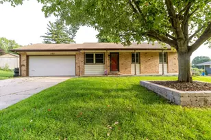 303 Hough Dr, Machesney Park, IL 61115 - Photo 1