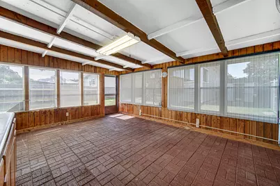 1211 N 11th Avenue, Melrose Park, IL 60160 - Photo 39