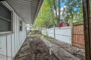 910 Maplepark Dr, Champaign, IL 61821 - Photo 19
