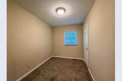 910 Maplepark Drive, Champaign, IL 61821 - Photo 13