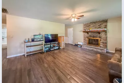 910 Maplepark Drive, Champaign, IL 61821 - Photo 5
