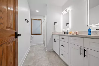 17W210 Massel Court, Bensenville, IL 60106 - Photo 23