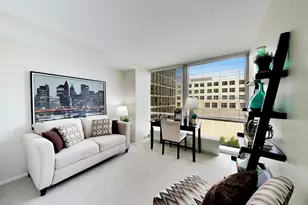 330 W Diversey Pkwy, Chicago, IL 60657 - Photo 25
