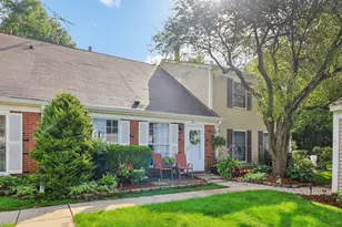74 Silver Tree Cir, Cary, IL 60013 - Photo 1