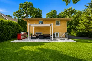 849 E Red Oak St, Addison, IL 60101 - Photo 13
