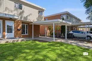 9412 Noel Ave, Des Plaines, IL 60016 - Photo 3