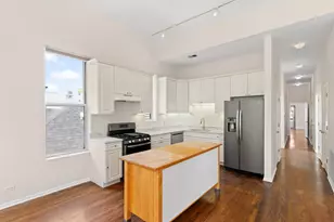 1710 W Erie St, Chicago, IL 60622 - Photo 7