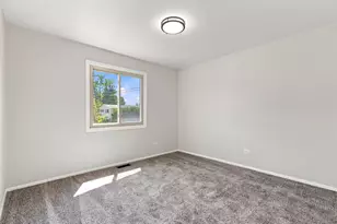 5184 Deerpath Rd, Oak Forest, IL 60452 - Photo 15
