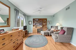 517 Renn Ct, Wheaton, IL 60187 - Photo 13