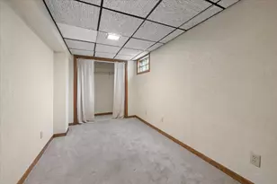 209 Alfred Dr, Sycamore, IL 60178 - Photo 23