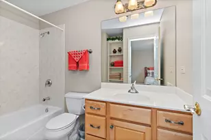 1204 Lorden Ct, Cary, IL 60013 - Photo 25