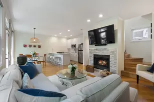 2825 N Wolcott Ave, Chicago, IL 60657 - Photo 3