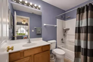 641 S Rosehall Ln, Round Lake, IL 60073 - Photo 21