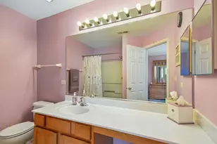 641 S Rosehall Ln, Round Lake, IL 60073 - Photo 19