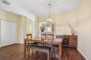 641 S Rosehall Ln, Round Lake, IL 60073 - Photo 5
