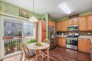 641 S Rosehall Ln, Round Lake, IL 60073 - Photo 11