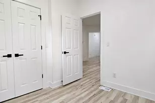 1035 Crosby St, Rockford, IL 61107 - Photo 13