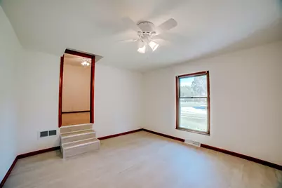 517 E Mulberry Street, Watseka, IL 60970 - Photo 21