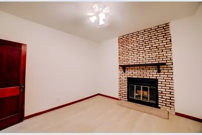 517 E Mulberry Street, Watseka, IL 60970 - Photo 17