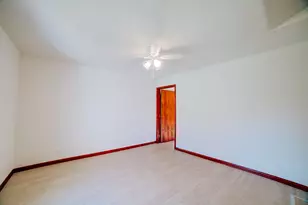 517 E Mulberry St, Watseka, IL 60970 - Photo 23