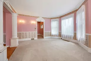 526 W South St, Woodstock, IL 60098 - Photo 7