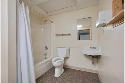 526 W South Street, Woodstock, IL 60098 - Photo 17