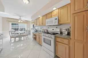 11553 Autobahn Dr E, Palos Park, IL 60464 - Photo 9