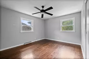 9120 E Prairie Rd, Evanston, IL 60203 - Photo 9