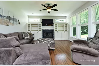 39226 N Rangers Way, Antioch, IL 60002 - Photo 9