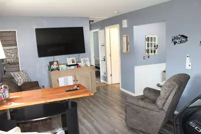 154-156 E Railroad Street, Leland, IL 60531 - Photo 5