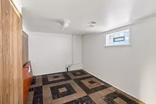 3858 N Sawyer Ave, Chicago, IL 60618 - Photo 15
