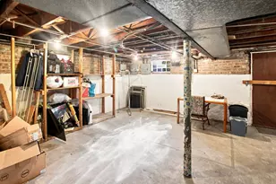 3858 N Sawyer Ave, Chicago, IL 60618 - Photo 17