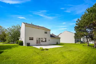 1434 Hawk Dr, Bolingbrook, IL 60490 - Photo 3