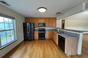 2268 Vanderbilt Dr, Geneva, IL 60134 - Photo 7