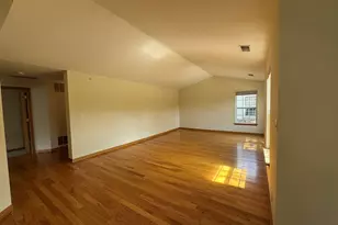 2268 Vanderbilt Dr, Geneva, IL 60134 - Photo 9