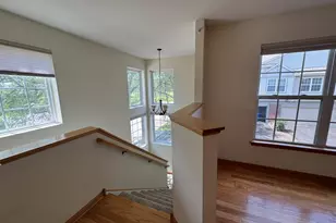 2268 Vanderbilt Dr, Geneva, IL 60134 - Photo 3