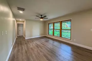 118 E Bower St, Oreana, IL 62554 - Photo 9