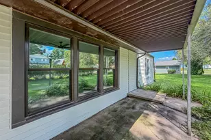 118 E Bower St, Oreana, IL 62554 - Photo 5